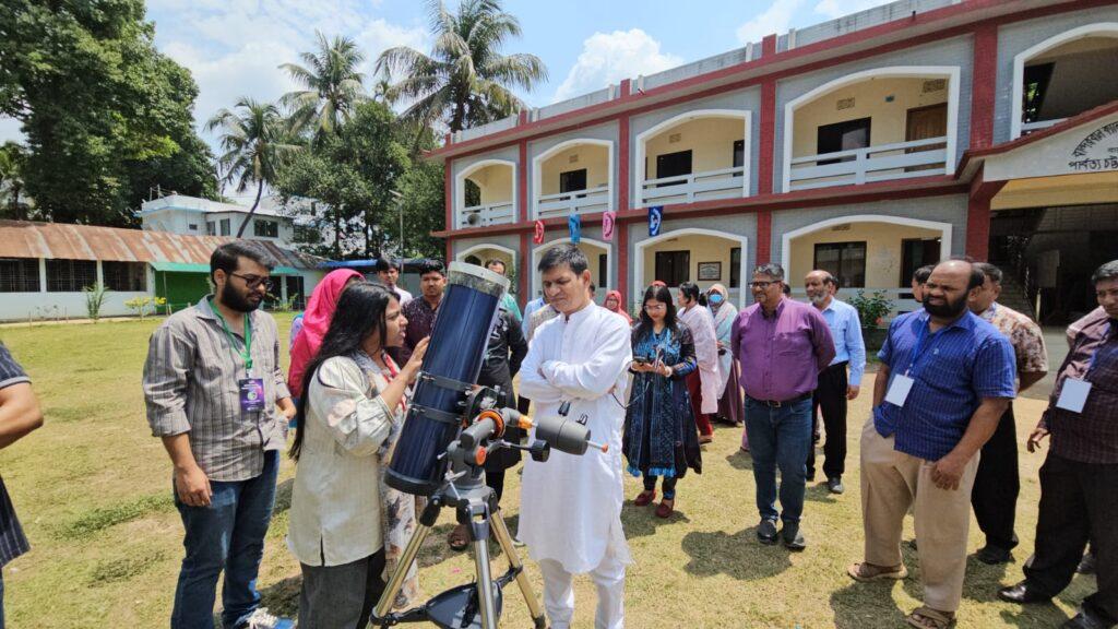 বান্দরবানে জ্যোতির্বিজ্ঞান বিষয়ক দুই দিনব্যাপী শিক্ষক প্রশিক...